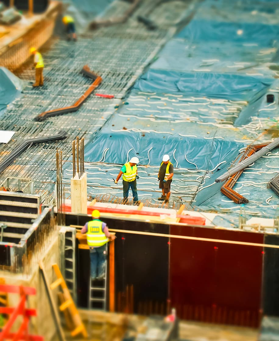 Ouvrier Thybati sur un chantier
